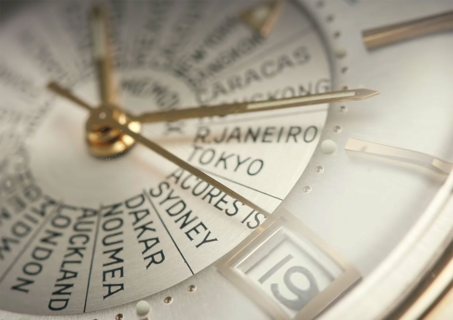 Jaeger-LeCoultre supplied movements to some of the industry's biggest names. This included Cartier, Chopard, and even top three brands like Audemars Piguet and Patek Philippe